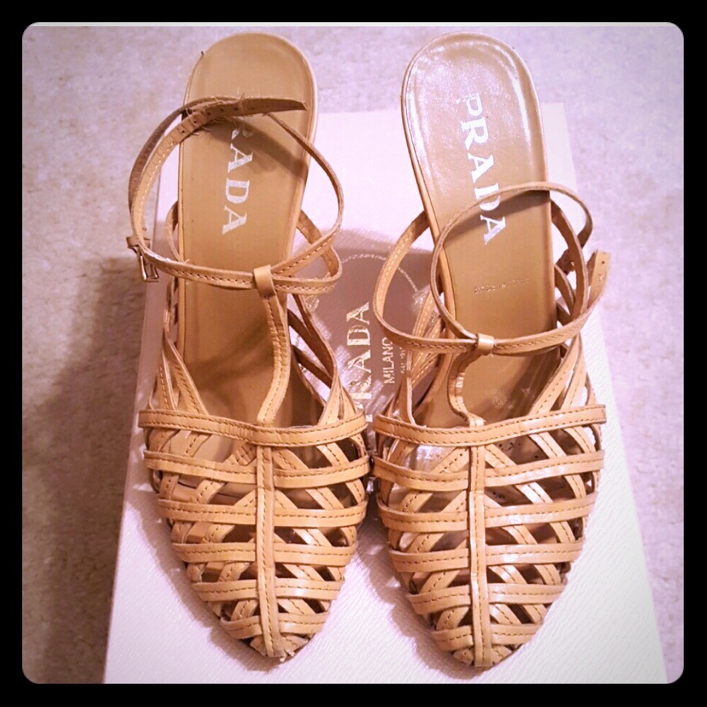 Auth.Prada Nude/Beige wooden heels 38.5 (NO BOX) - Picture 5 of 8